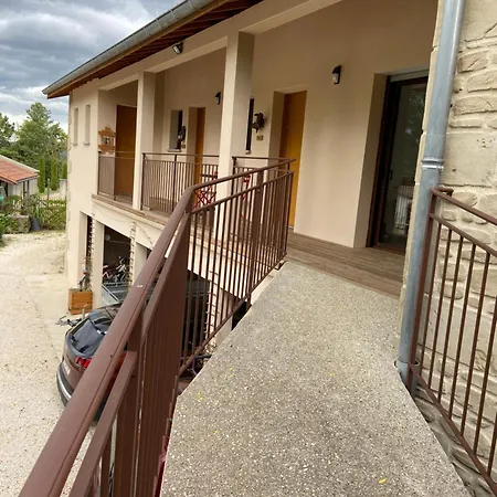 La Madeleine De 3* Jaillans