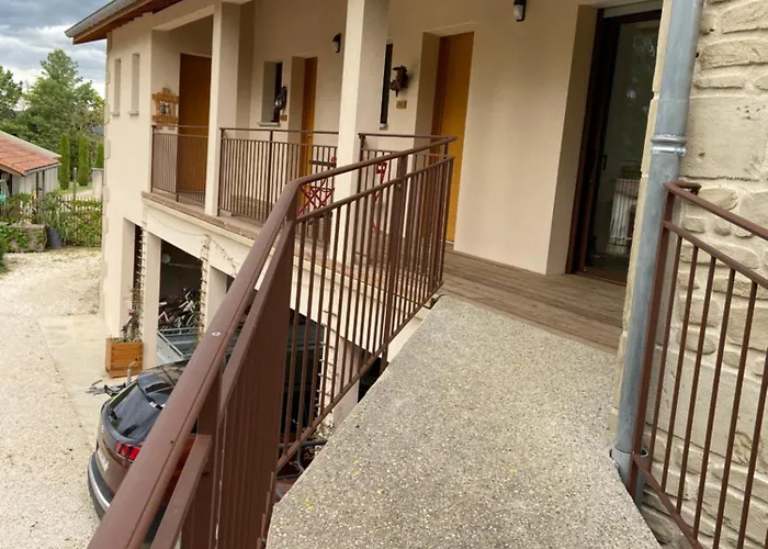 La Madeleine De 3* Jaillans